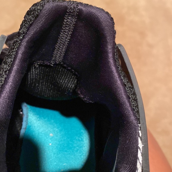 Adidas Athletic shoes - Picture 7 of 9